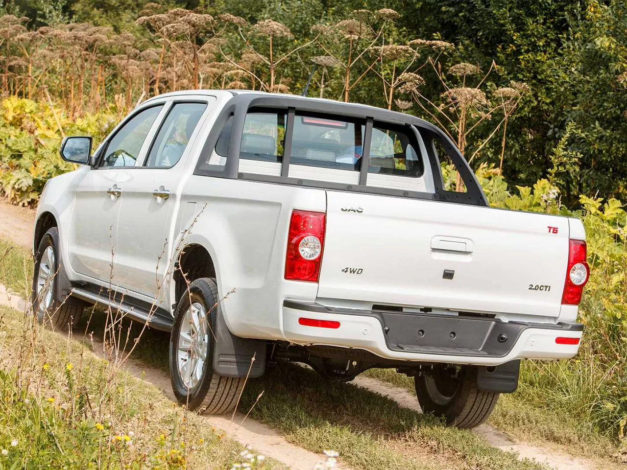 JAC T6