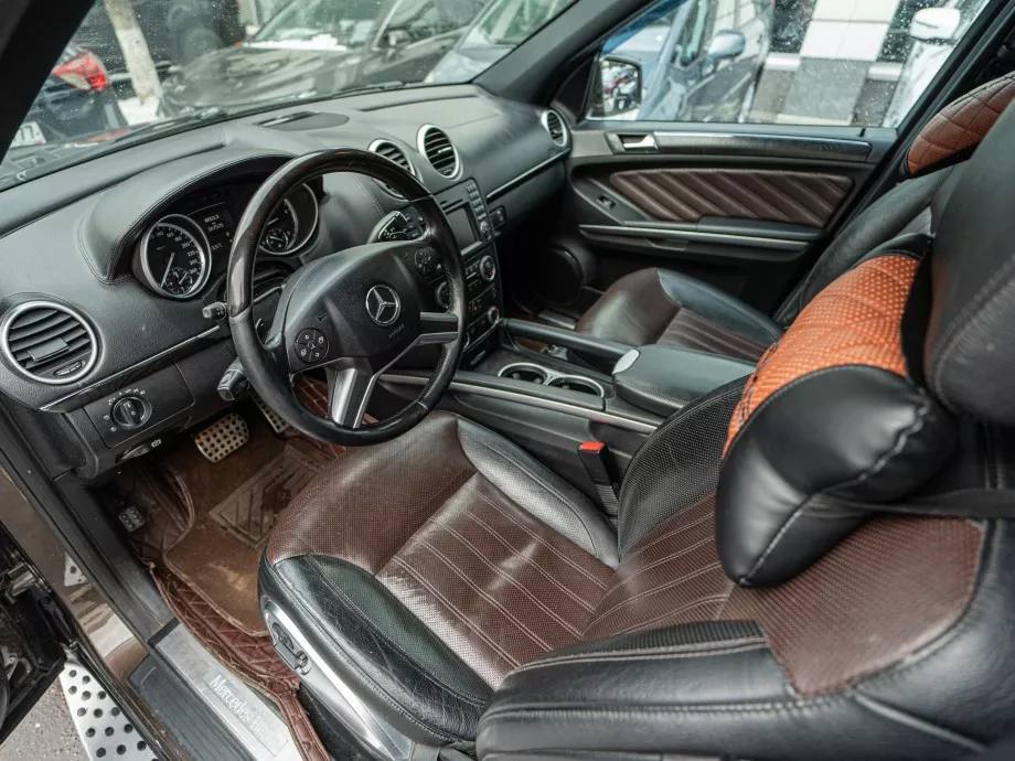 Mercedes-Benz GL-класс 2012