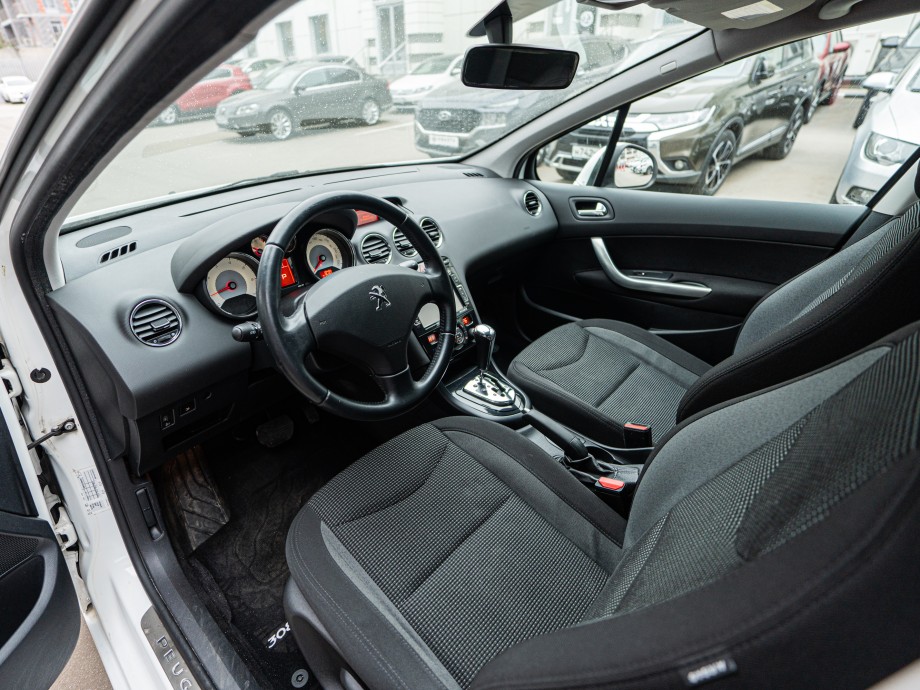 Peugeot 408 2012