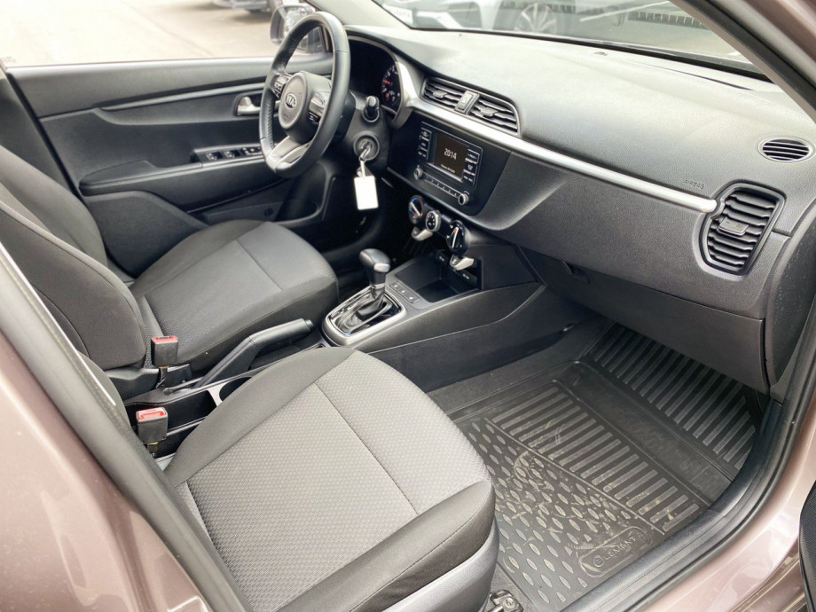 KIA Rio X-Line 2020