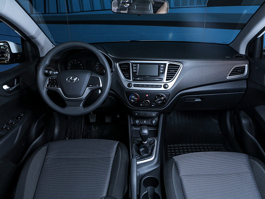 Hyundai Solaris Active Plus 1.6 MT 123 л.c. мех. бензин