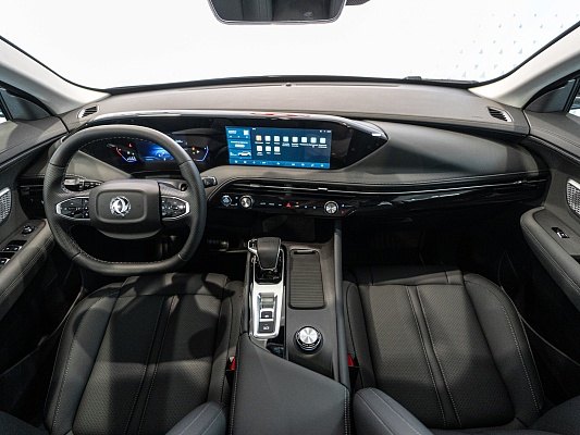 Dongfeng Huge Executive 1.5 AMT Silver Black